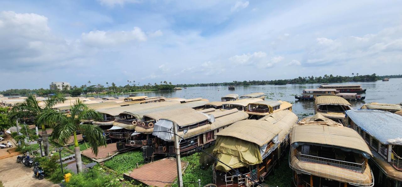 'Marari Johns Homestay' Mararikulam, Alappuzha Eksteriør billede