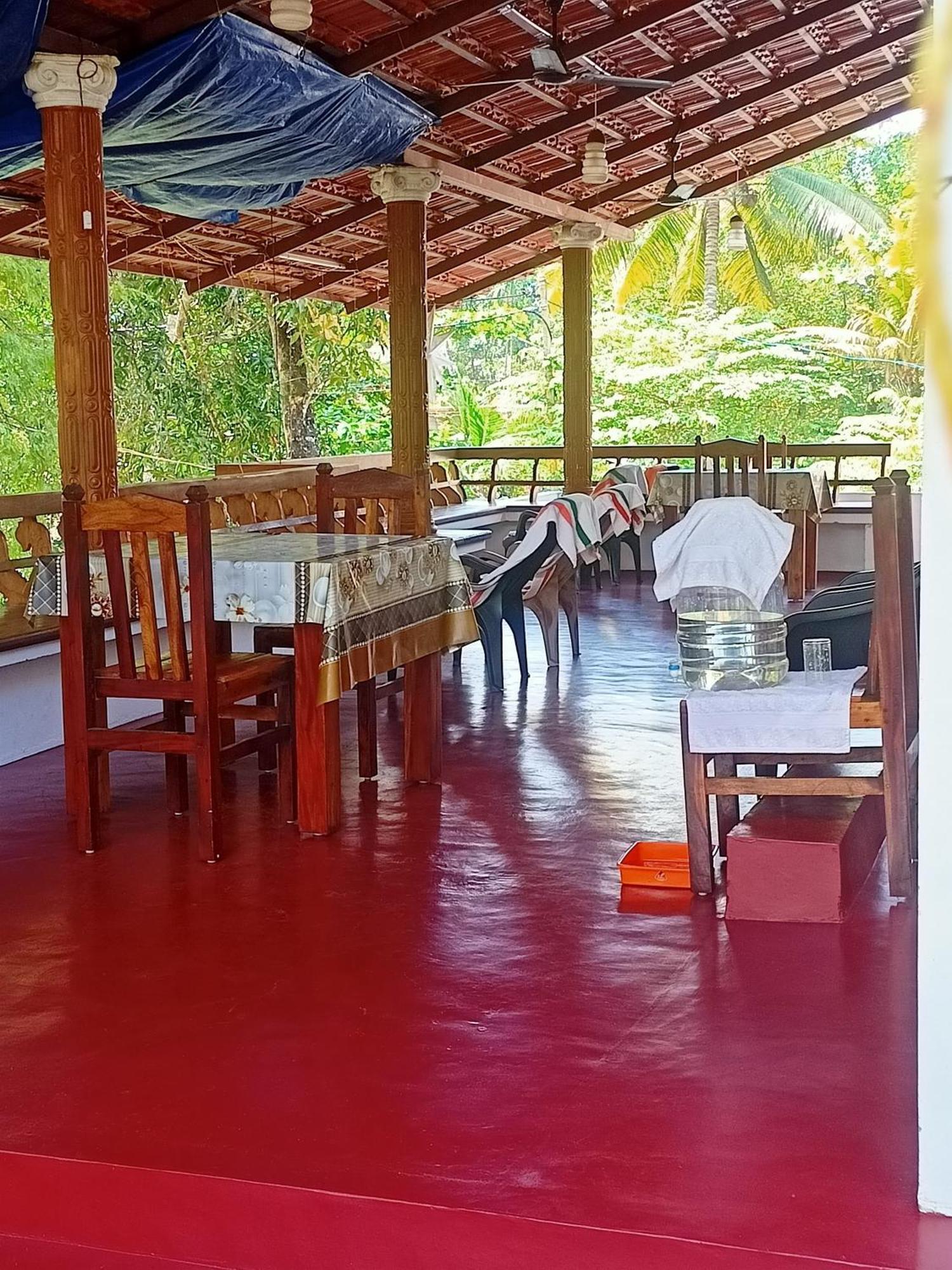 'Marari Johns Homestay' Mararikulam, Alappuzha Eksteriør billede